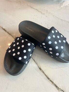Chooka Black Polka Dot Slide Sandals